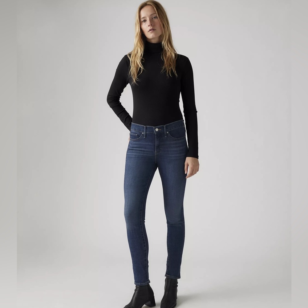 Levi's Women's Blue 311 Shaping Skinny Jeans